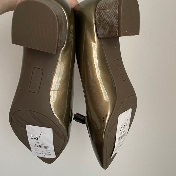 Anne Klein Tassel Loafer 8.5 - Picture 4 of 4